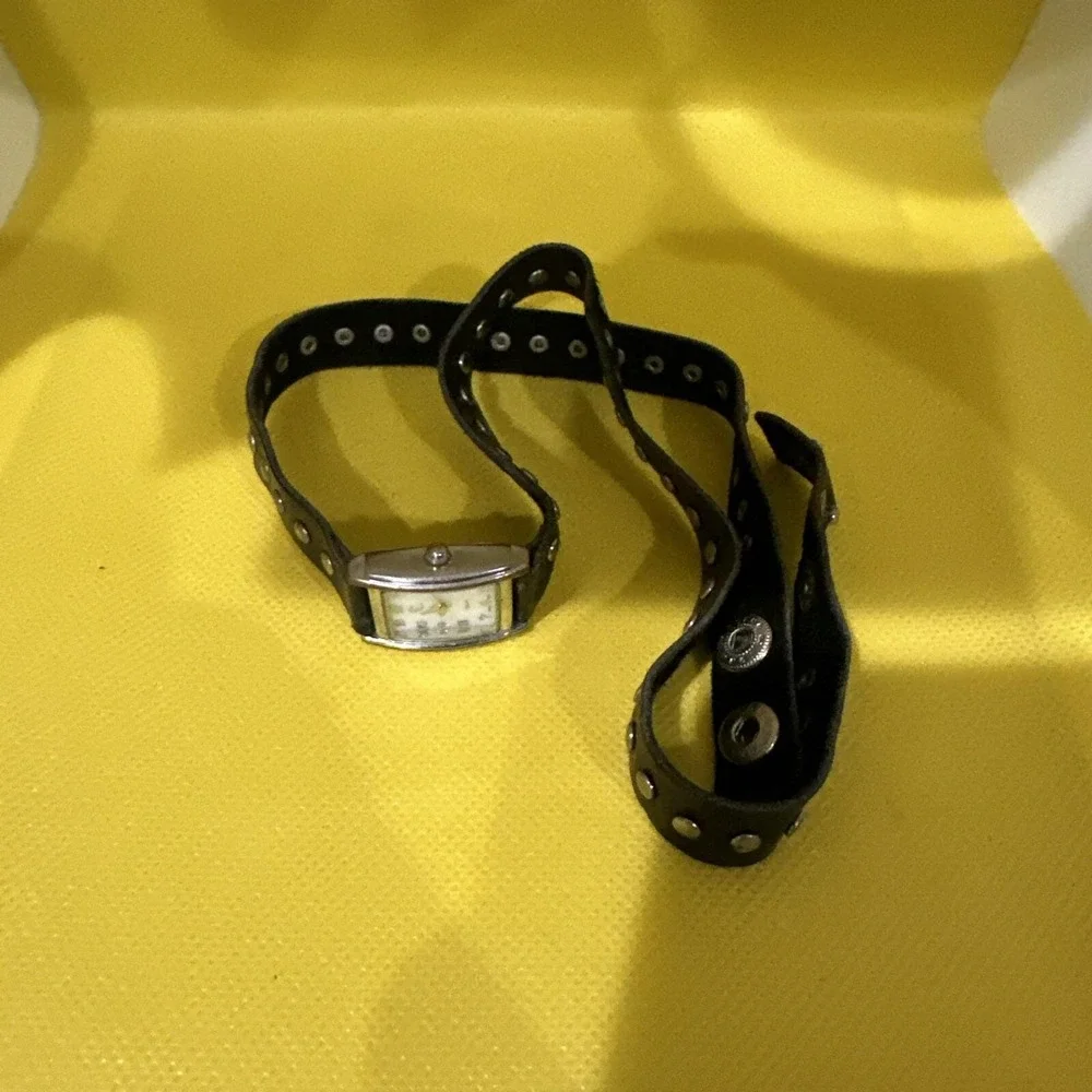 *Working* Cc Japan Movt Watch with extra-long Black‎ Leather band For Women
